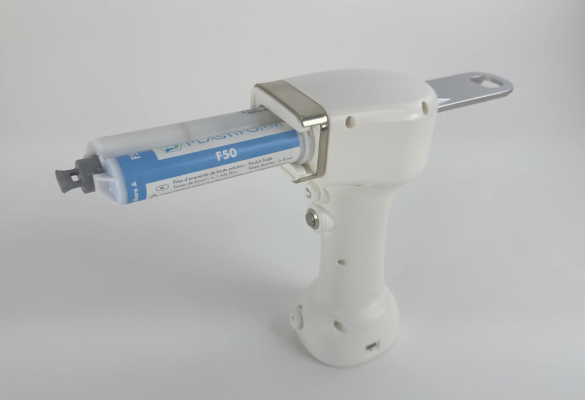 Plastiform AC-001-B | DB-50 Battery Applicator Gun | For 50 ml cartridges - generaltechuae (2)