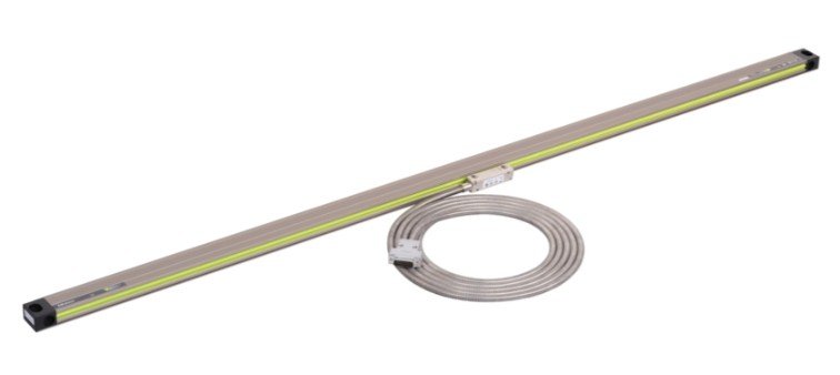 Mitutoyo 539-825N | Linear Scale AT715-1800 | Electromagnetic Induction System | Cable Length 5 m | Effective Length 1800 mm | Mass 2.45 kg