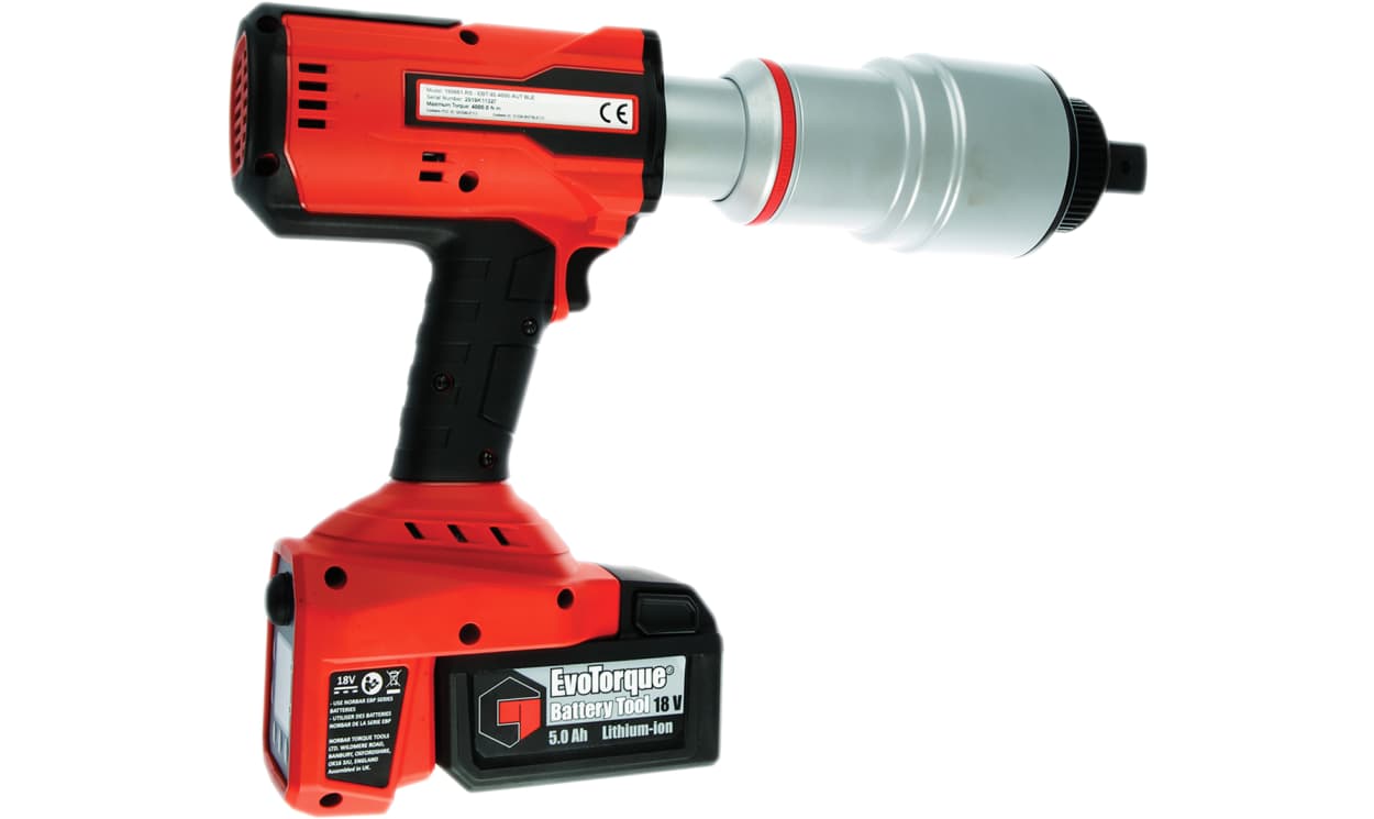Norbar 180661 Torque Tools EBT-92-4000 Auto 2 Speed Cordless Torque Wrench, 800Nm- 4000Nm, 1 in Drive, 2 Type G - British 3-pin