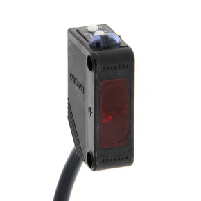 Omron E3Z-D61 2M, Diffuse Photoelectric Sensor, Rectangular Sensor, 100 mm Detection Range