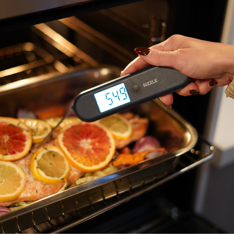 ETI 810-704 | Sizzle Waterproof Food Thermometer with Magnet | Red, ±0.5 °C - generaltechuae (3)