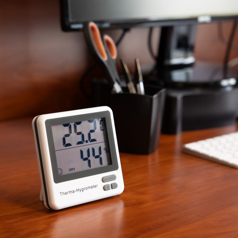 ETI 810-145 | Digital Therma-Hygrometer | Integral Sensors, 0 to 50 °C, 10 to 99 %rh - generaltechuae (5)