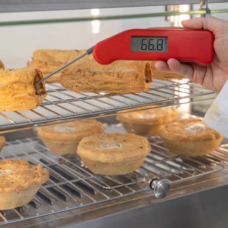 ETI 231-247 | Thermapen Classic Thermometer | Red, 3-Second Reading - generaltechuae (4)